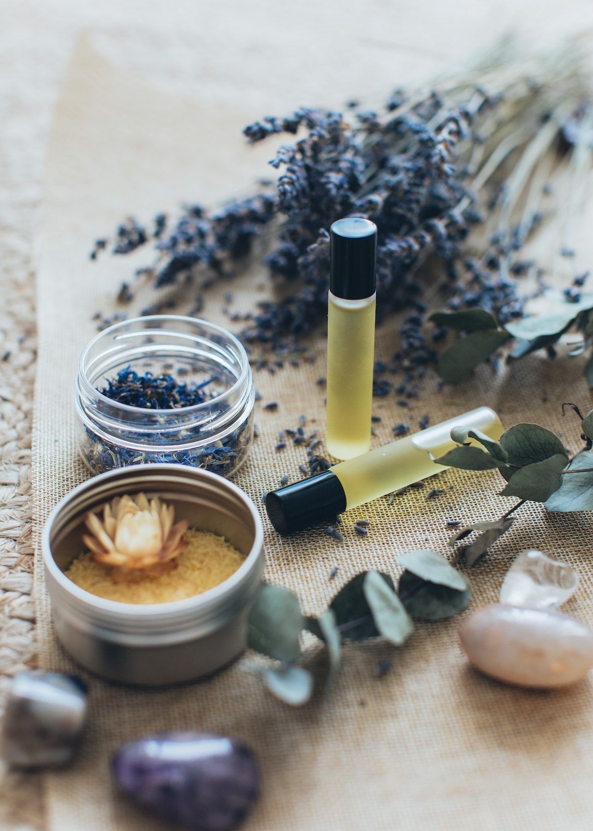 The Best Essential Oils for Sleep and Relaxation